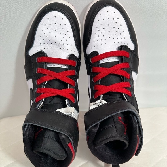 Nike Air Jordan 1 Hi FlyEase Mens Size 8.5 Sneakers White Black Red Shoes - Picture 9 of 16